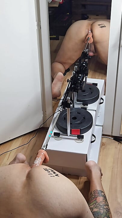 Mirror fucking my thick Ass