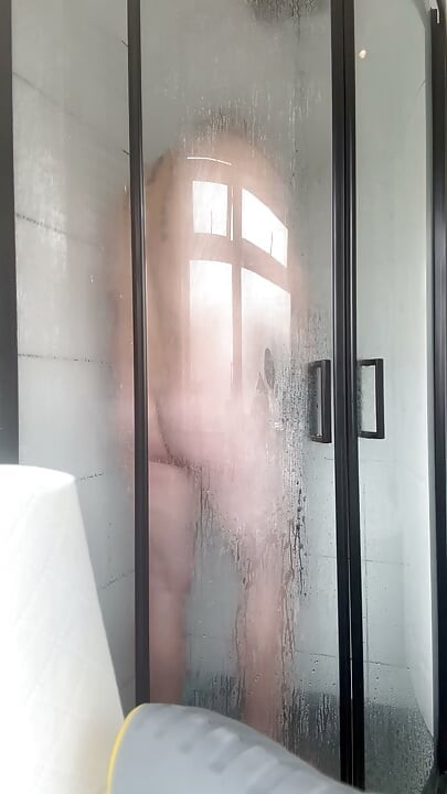 Horny Man Strips and Shaves off Pubic Hair