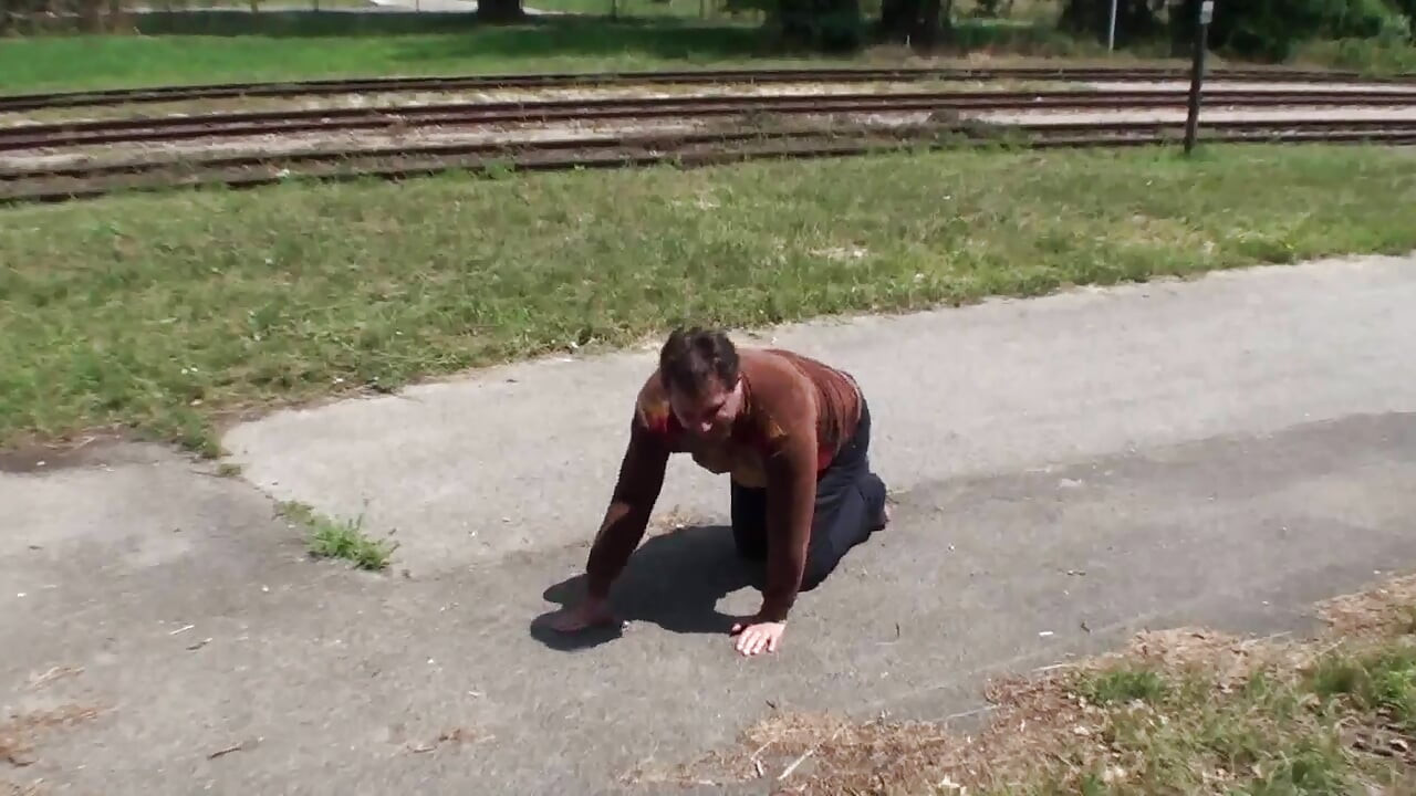 Hamba Joschi Belum Dapat Hari Minum