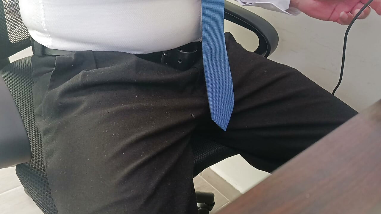 Masturbacja w biurze