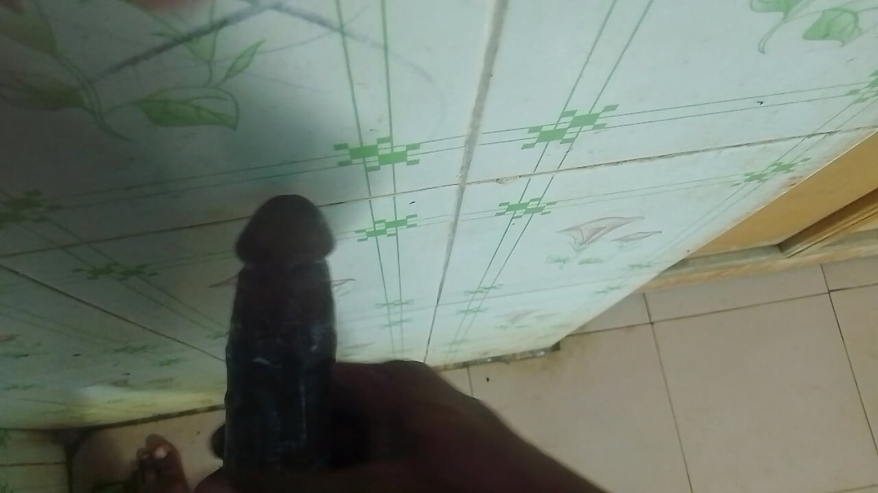 Eu estou ao longo da mastervição no banheiro
