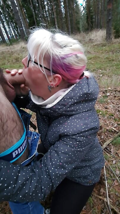 Maja liebt es, einen Schwanz im Mund zu haben