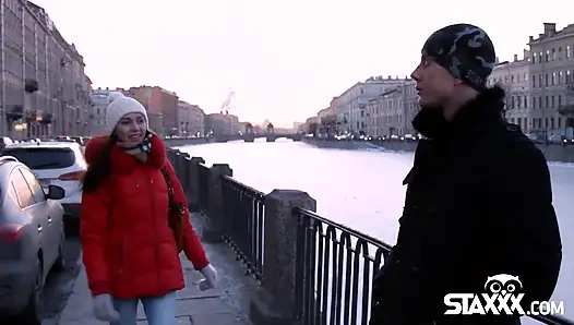 Тинка показывает своему мужчине немного любви