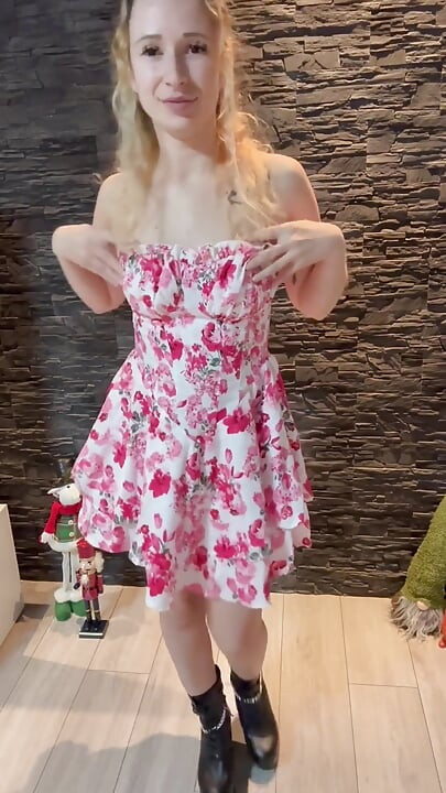 สาวผมบลอนด์เซ็กซี่คนสวยดูดแฟนหนุ่ม