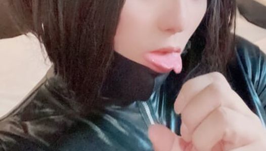 Sissy Yui – Langes dildo-solo-spiel