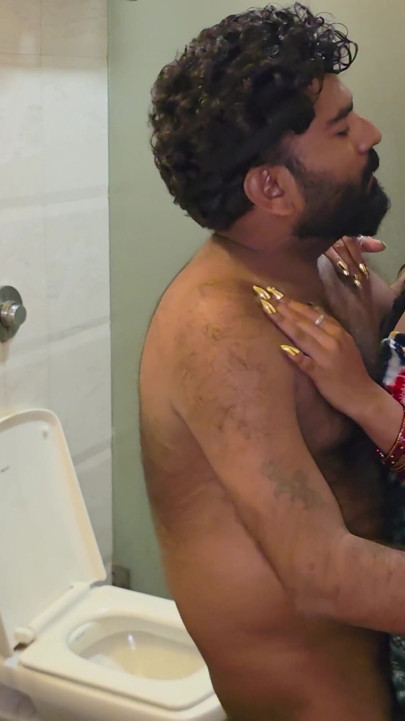 Desi Indian House wife ko husband ne baathroom main bahut pela | Clip 1