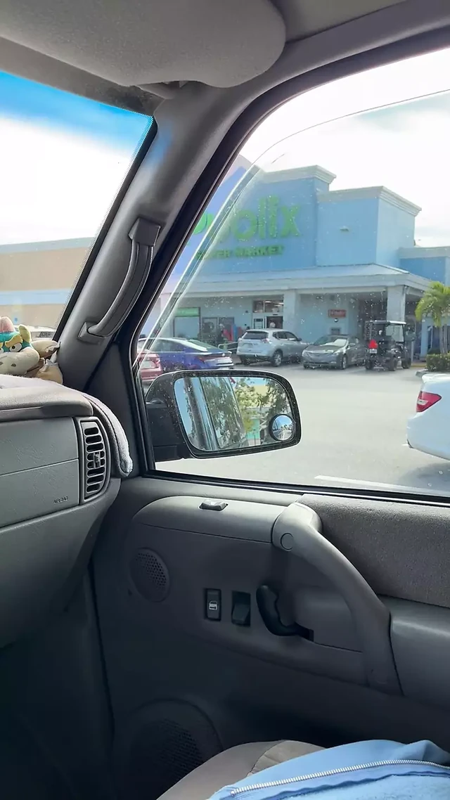 Octopuss Jett Masturbation In A Busy Parking Lot
