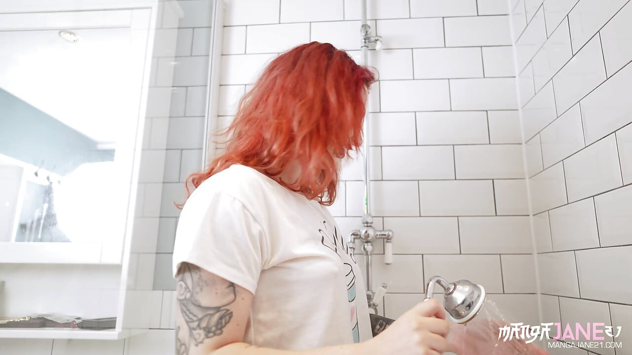 Duș cu vibrator extraterestru