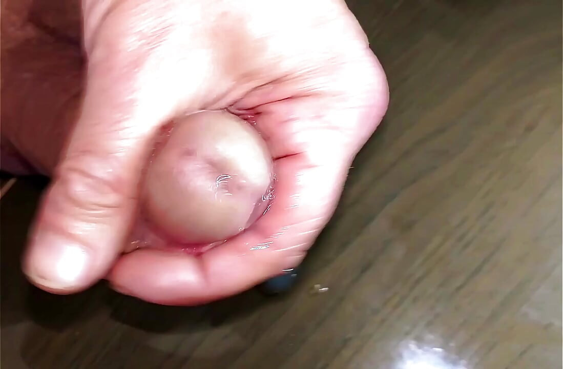 Big cum dump from a mature man