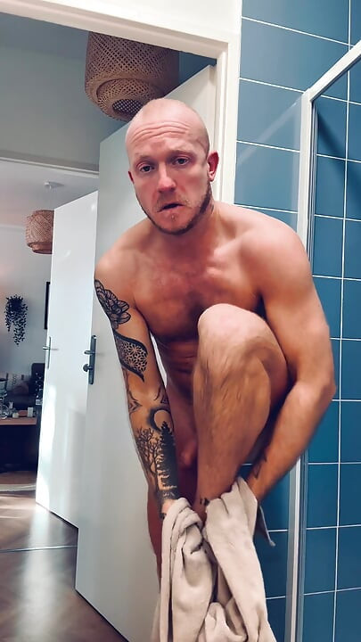 Hot shower and quick pee