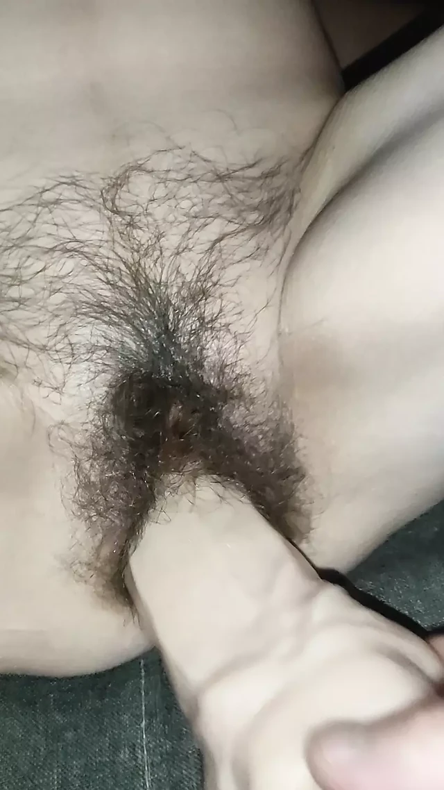Hairy puss Love big dildo