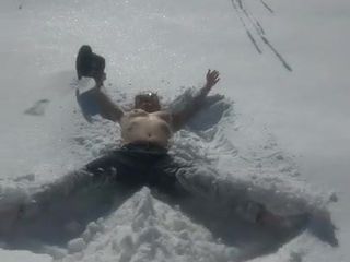 Angolo di neve in topless