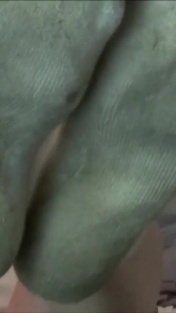 Detik menakjubkan dari "Stcks berpeluh kotor saya & kaki perlu di muka awak"