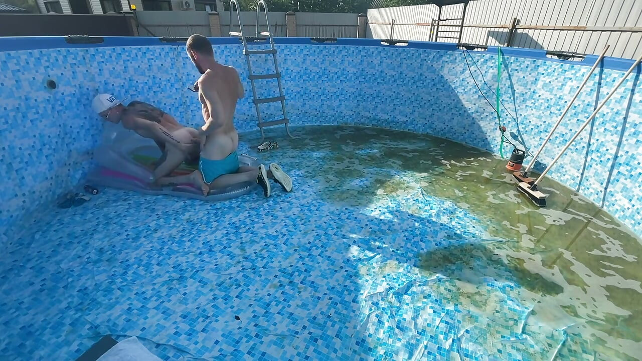 #395 Boss Fucks Guy at the Bottom of the Pool While Neighbors Watch Them