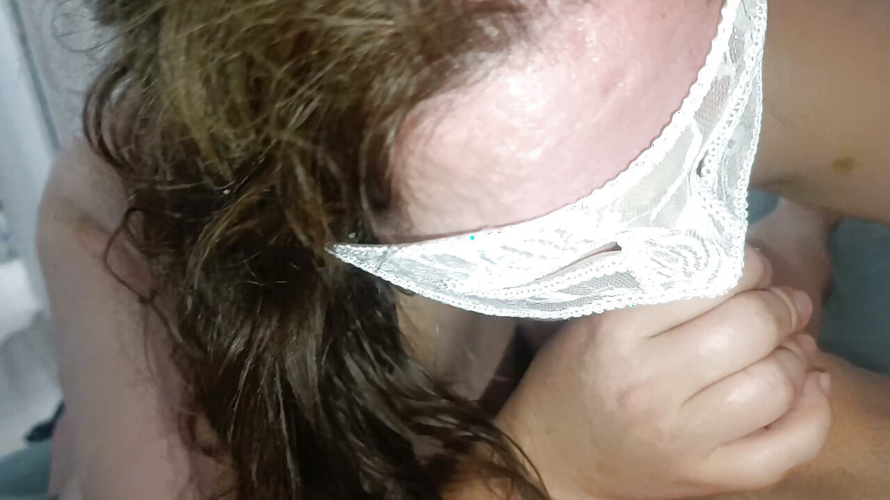 O meu marido adora quando eu lhe chupo o