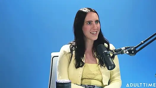 Cadence Lux: Authentische orgasmen & Selbstvertretung