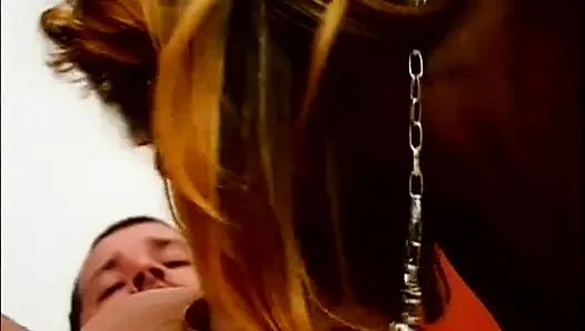 Ebenholz-MILF tropft sperma in intensiver gruppenorgie