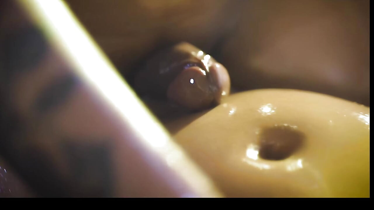 Soteli bahan malish karte karte usko jabbar dasti chod diya