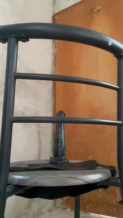 Crossdersser gets it on the construction site with a strapon and is almost caught