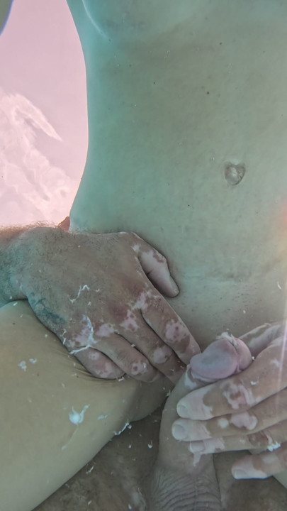 Underwater Blowjob doggy missionar creampie | Clip 3