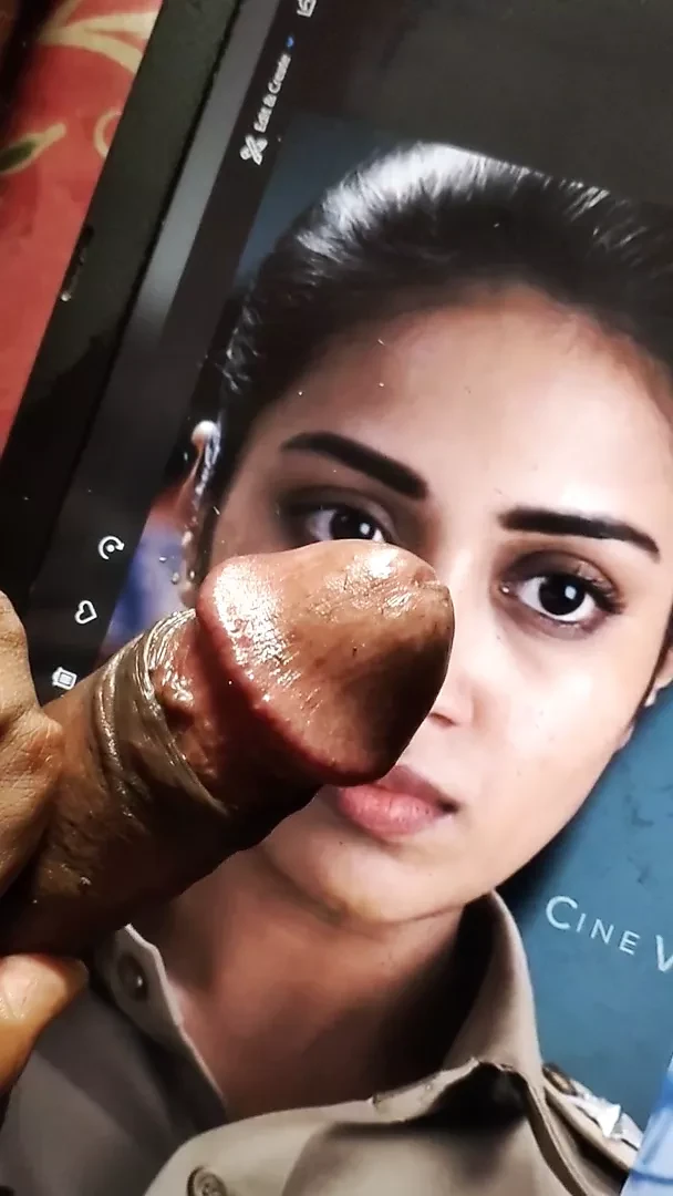 Nivetha Pethuraj face massage with cock