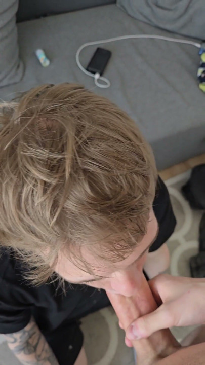 I fucked a sweet twink in my mouth and finished, deep throat | Clip 1
