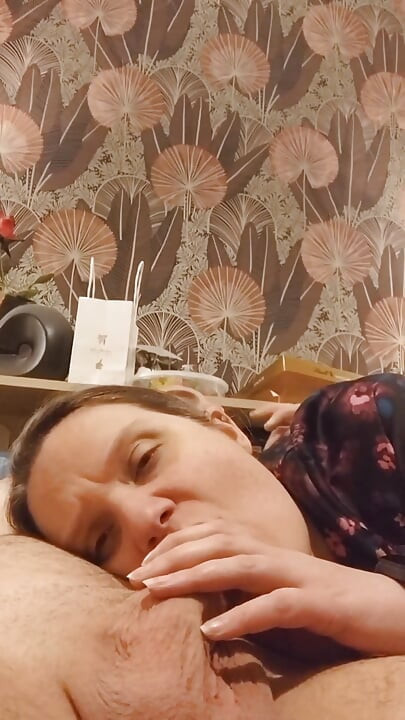 She Sucks and Smears Her Young Lover's Sperm in a Selfie
