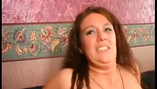 Немецкая милфа получает большой кримпай в ее мокрую киску