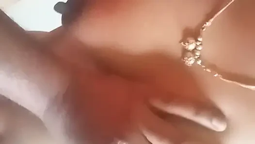 Ben ve erkek arkadaşım ev sikişimin tadını çıkarıyor