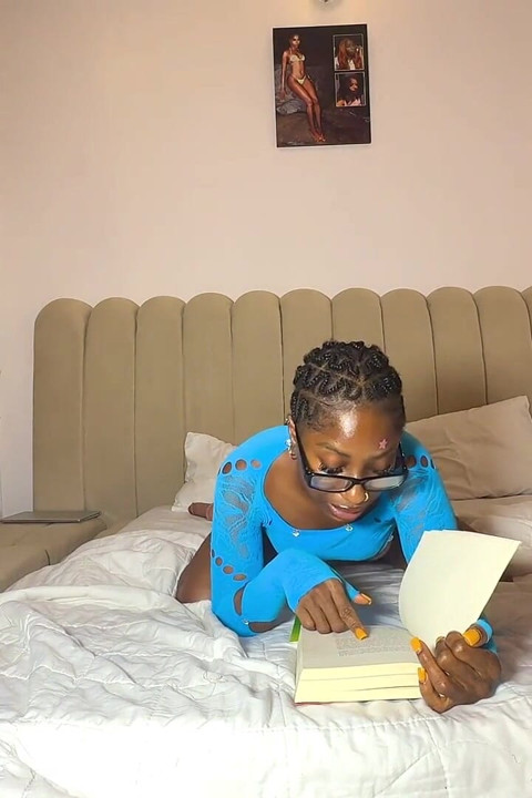 Book Reading Session with Spicyperry Part 1