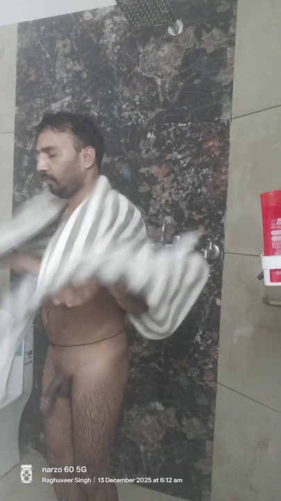 Indian army officer uncle get sucked penis eachother and fucked | Clip 1