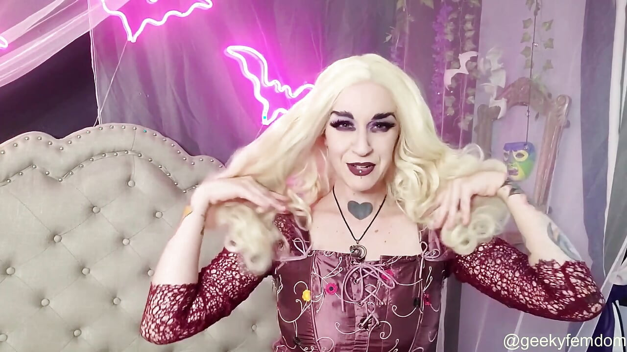 Hocus Pocus Rampage on Comic Con Virgins