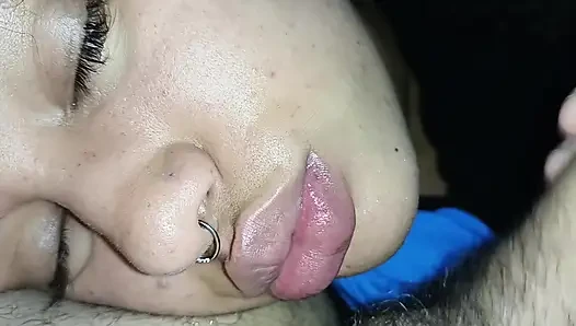 YÜZE BOŞALMA, O AĞıZDA NE KADAR SPERM VAR, BUNA BAYıLıYOR