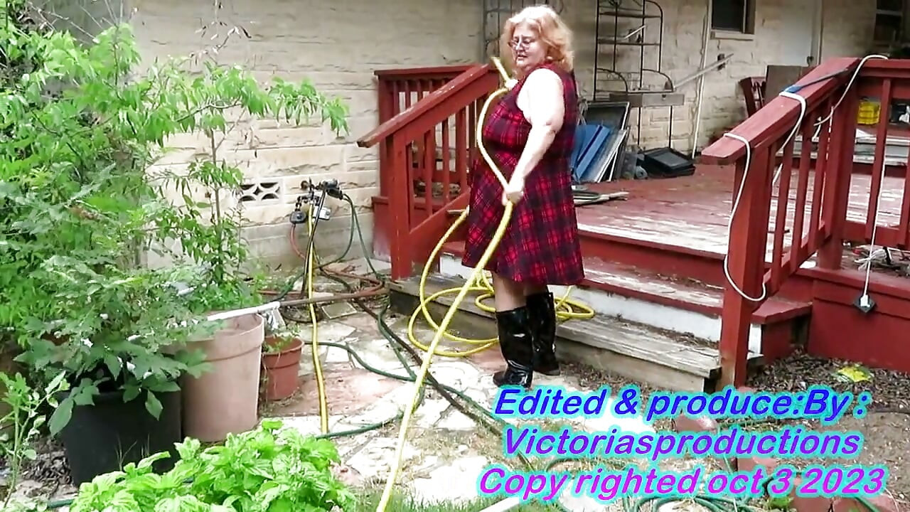 Sexy Walk in the Garden and Clean up Mess