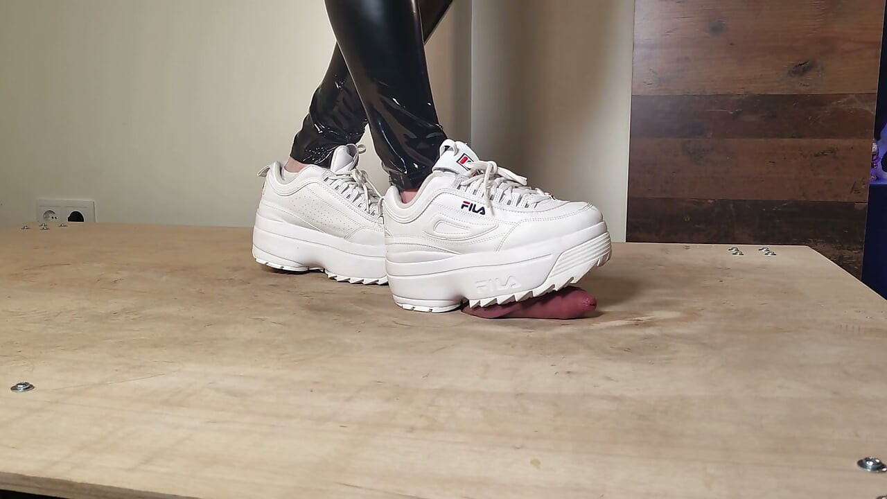 Fila Disruptor Plateau Cock Crush Full Clip - Lady Thaya