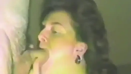 Amatör bir çift kendilerini sikişirken filme alıyor