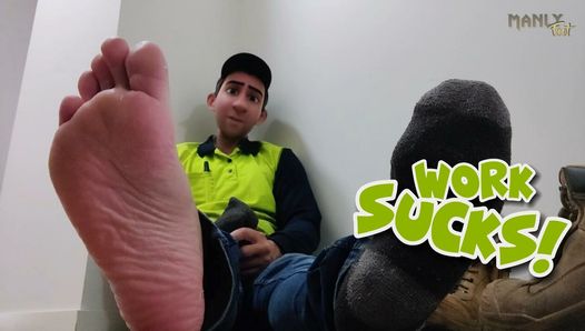 Padrastro gay - ¡el trabajo apesta! - la vida es dura, me gusta escapar a los sueños de fantasía con los pies incluso cuando estoy en el trabajo