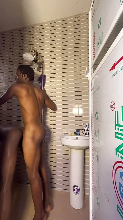 Presido ke sath bathroom seksi