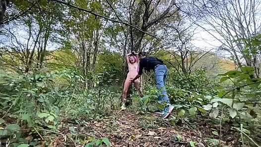 Ich Traf Perverses Devotes Mädchen Im Freien Und Bestrafte Ihre Muschi