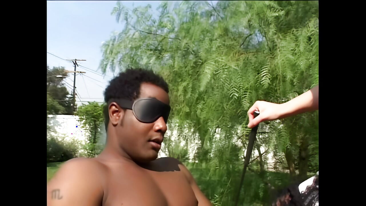 ジョスリン・ジェイデン:ビッグ・ブラック・コックの味が大好き