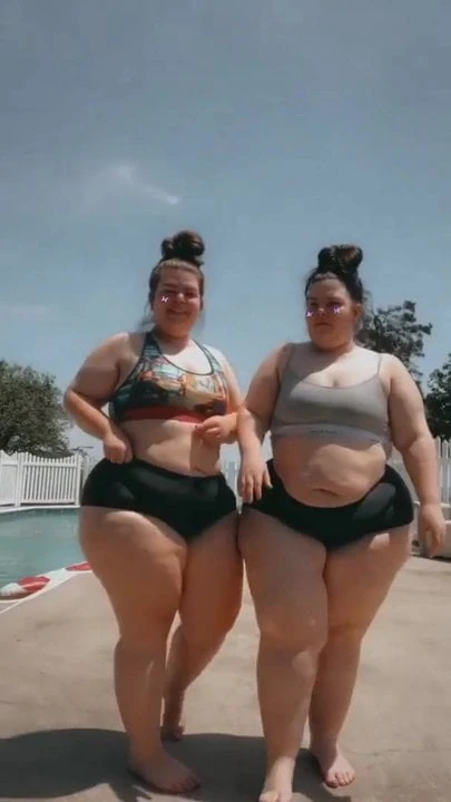 mASSSSSive twins - 3