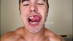 Ústní fetiš - video Richarda Sutherland v ústech 3