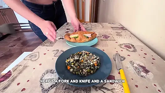 Üvey Anne Dikkat Talep Ediyor