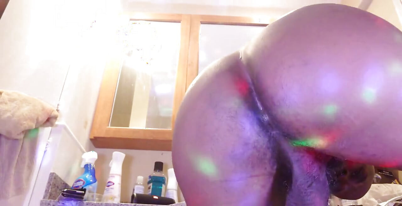 Anal Close up with Dance Ball