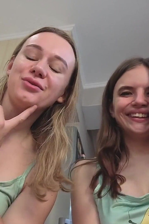 奶酪鸡巴涂片：射在臭的卡梅伯特身上!