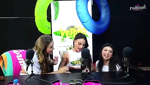 Pagode Da Ofensa - Ep. Summer California: Agnes, Clara Wellen and Monique Bertolini