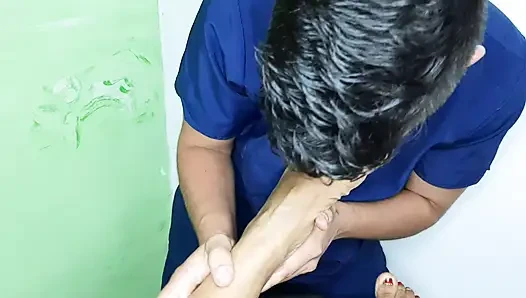Mature gets massaged and gives a delicious blowjob