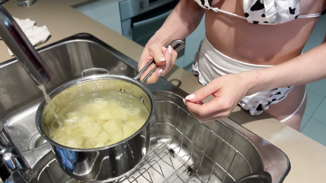Cooking Dinner with Luna While Wearing a Tiny Bikini