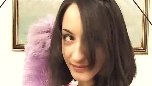 Fransız güzel yüze boşalmadan önce göt deliğini siktiriyor