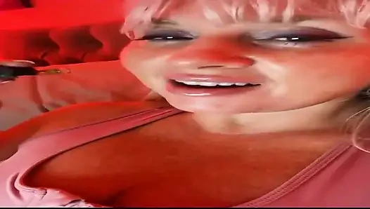 Ты не знаешь, как это ощущается. быть мной